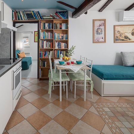 Villa Tina Porec Exterior photo